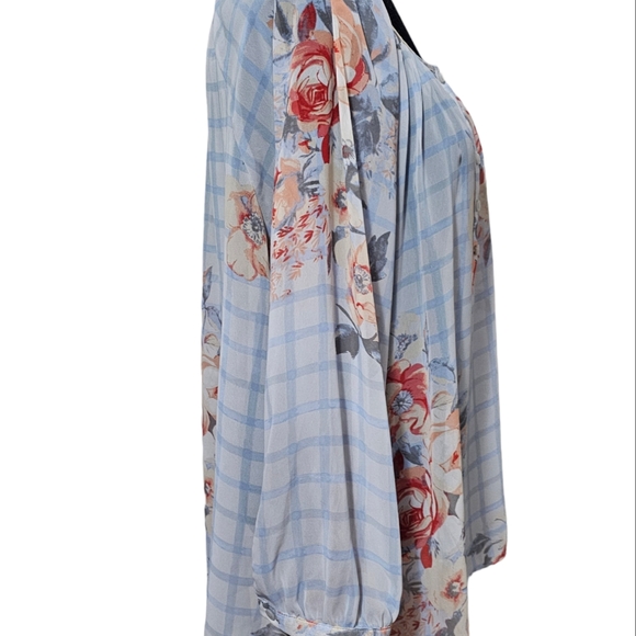 LAUREN CONRAD Women's Sheer Pullover Top with Floral Print XL - Picture 6 of 6